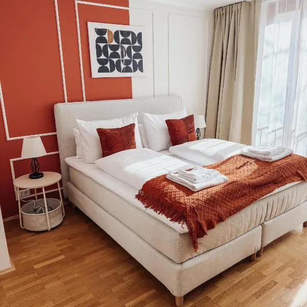 Lumen Homes - Altstadt-Residenz, direkt im Zentrum, geräumiges Apartment mit 5 Zimmern, Küche, hotel in Munich