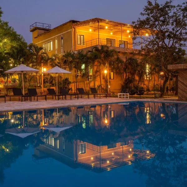 Zostel Plus Lonavala、ロナバラのホテル