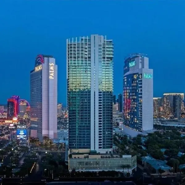Palms Place- Strip View- High floor- Free parking，位于拉斯维加斯的酒店
