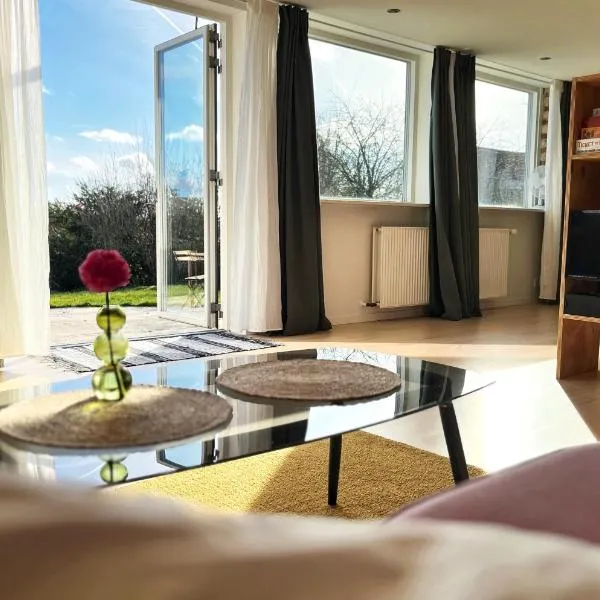 Cozy guesthouse with outdoor space, hotel en Brabrand