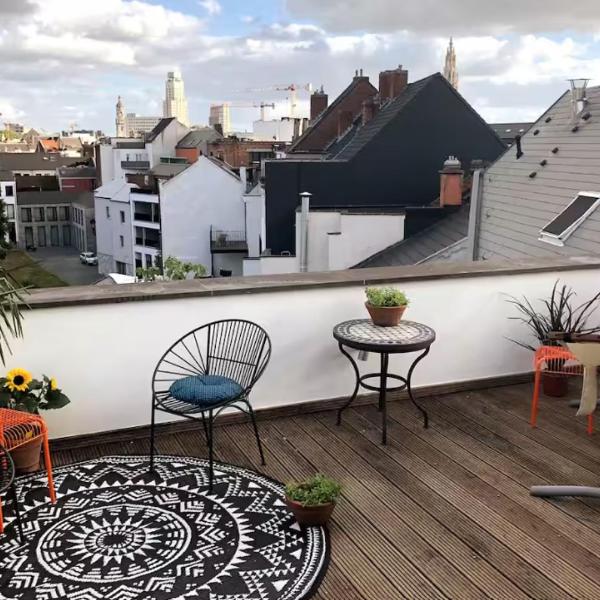 Cozy & Spacious Duplex with an Amazing Terrace, Antwerpen
