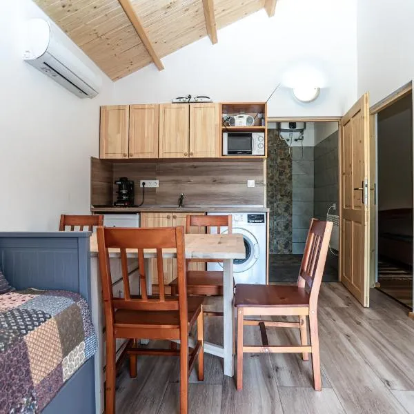 Adlin, hotel v destinaci Homokcsárda