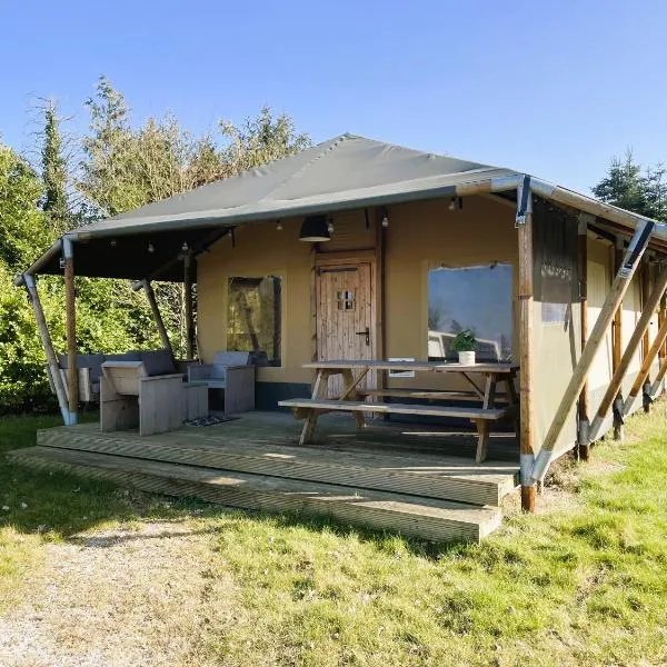 Luxe Safaritent in Grou, hotel in Grou