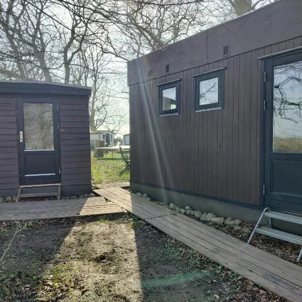 Hytte med udsigt til Stege Nor, hotel en Stege