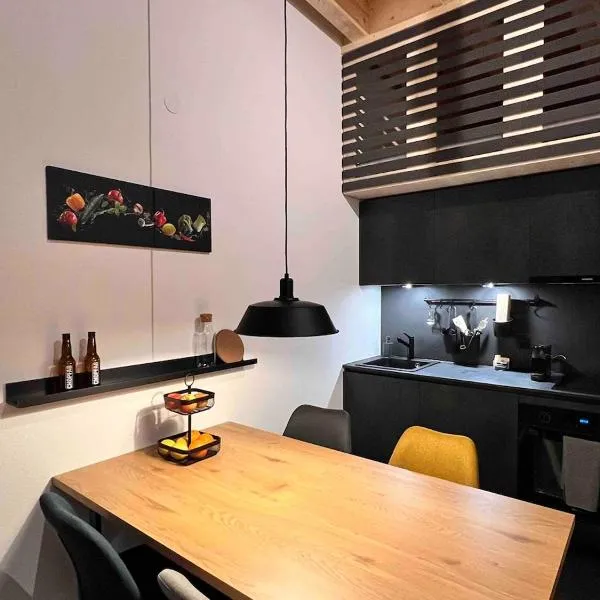 studio suite 3 im Fresh Cube, hotel in Lalden