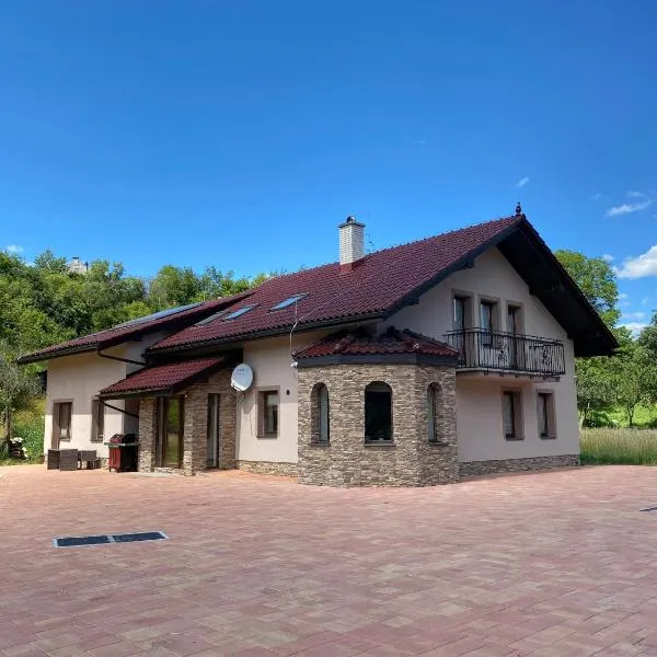 Dom v stráni, ξενοδοχείο σε Poniky