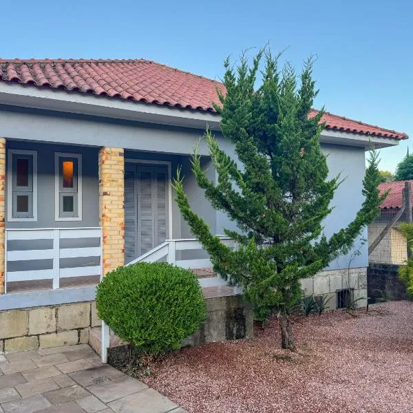 Casa familiar até 10 pessoas com banheira, hotel in Gramado