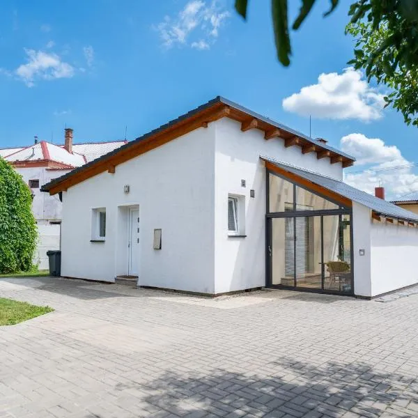 Ubytování Čankovice - Domek se zahradou poblíž Chrudimi, hotel en Čankovice