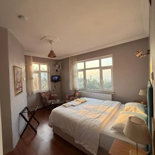 De La Terrasse IZNIK، فندق في إزنيق