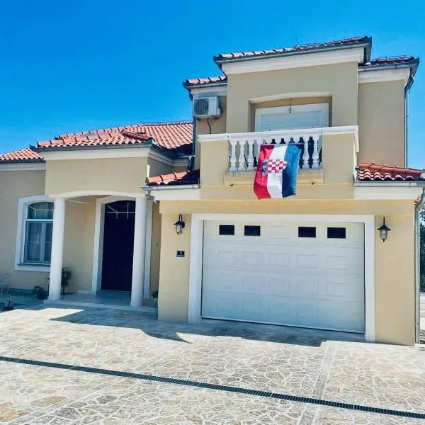 Villa Bonaca, hotel in Mrljane