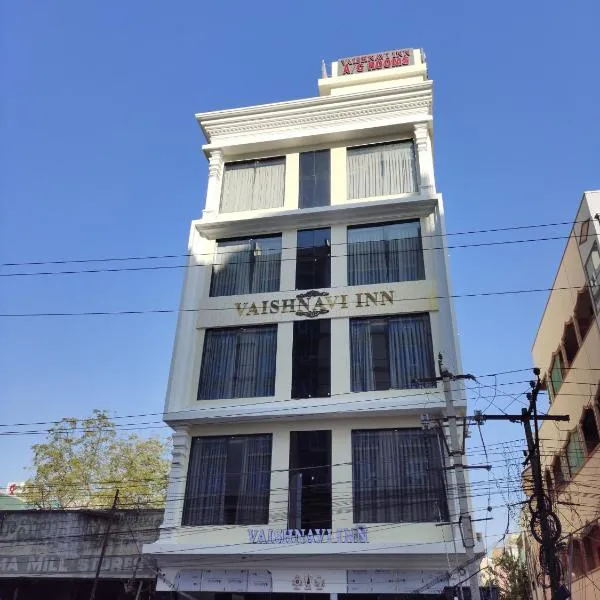 Vaishnavi Inn, khách sạn ở Rājahmundry