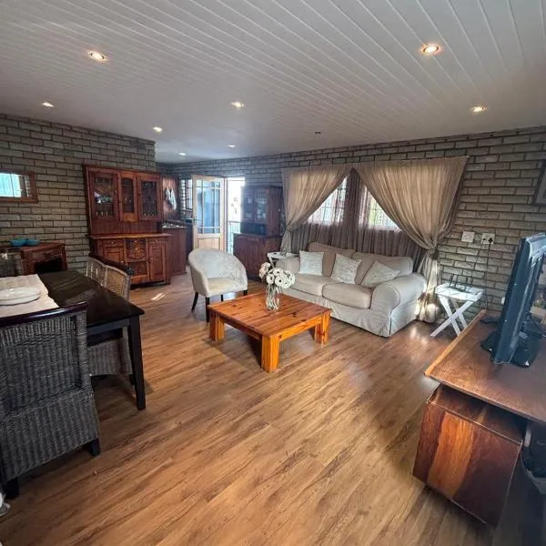 33 On Loop, Flat 3, hotel a Ladybrand