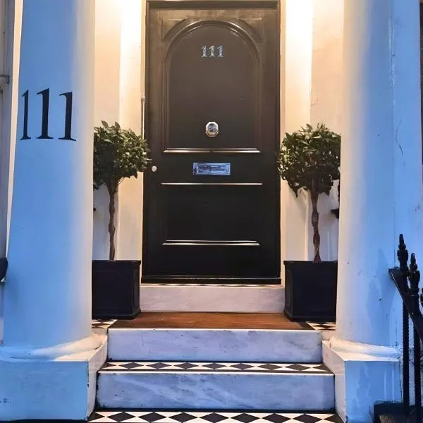 Notting Hill - The One one One! -1, hotel in London