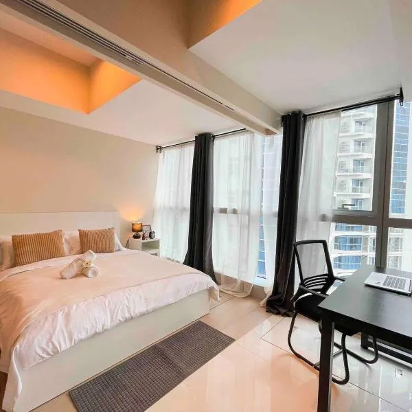 Exclusive BGC Condo at Uptown Area #upt136d, hotel in Manila