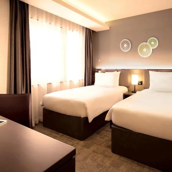 Holiday Inn & Suites Shin Osaka by IHG, hotelli Osakassa