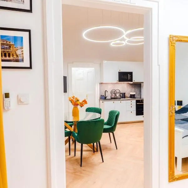 2 bedrooms and 1 living room Your modern home in Budapest, hotel in Budapest