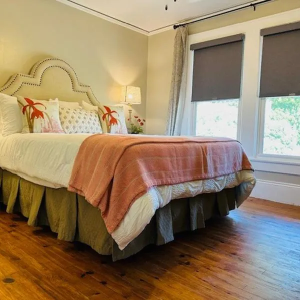 Bonaparte Castle, hotel v destinaci Salisbury