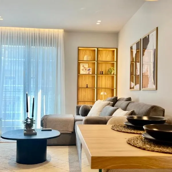 The First by 22, hotel a Pireo