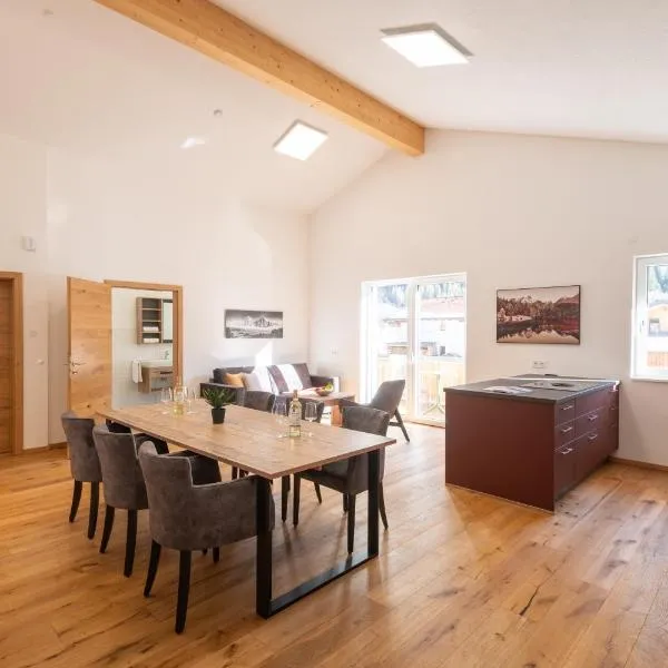 Artemis Lodge, Hotel in Bach