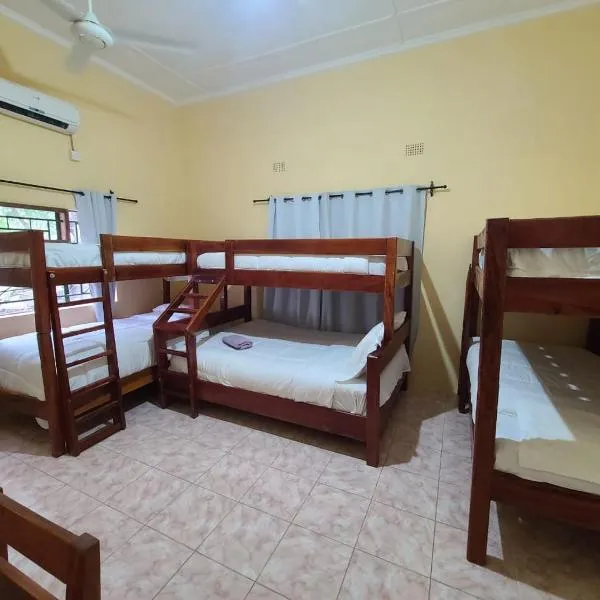 Adrenaline Lodge and Tours, ξενοδοχείο στο Λίβινγκστον