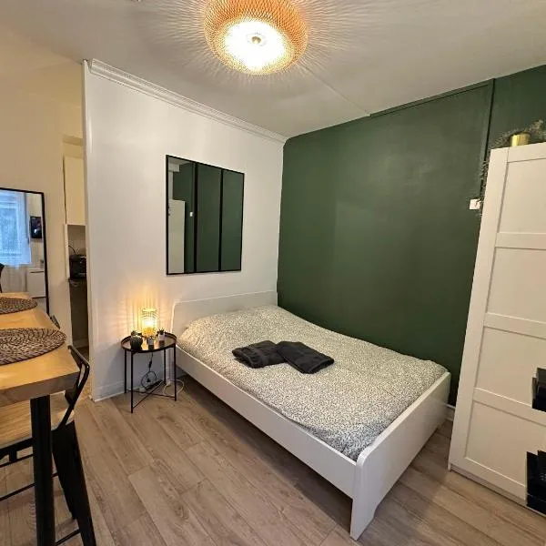 Au ColbVert - La Catho' - Vauban - Métro - Netflix - Wifi, hotel in Lille