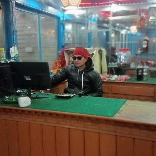 kalingchwok hotel tik top, Dolakhā