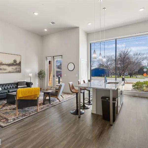 Luxury Loft Style Apartment, hotel v destinaci Austin