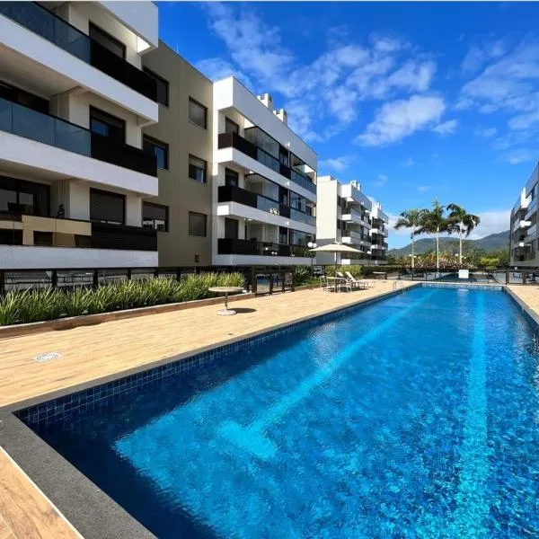 Resort piscina aquecida suíte e churrasqueira, hotel sa Florianópolis