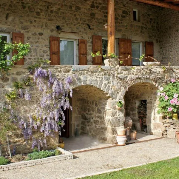 Le clos du martouret, hotel in Roisey