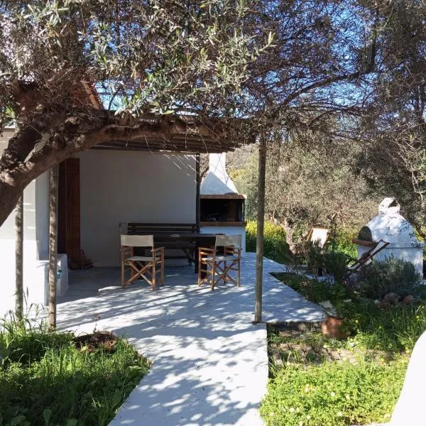 Cottage1Το μικρό σπίτι στο λιβαδι, hotel in Sissi