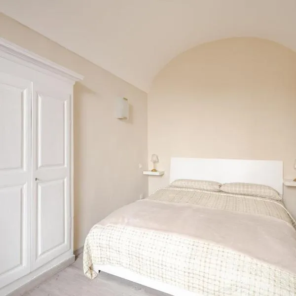 Casa Tramontina parking included, hotel in Sanremo