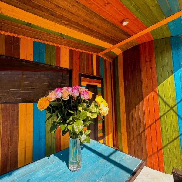 Paloma Bed and Breakfast, Hotel in Dilidschan