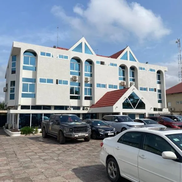 Airport West Hotel, hotel in Accra