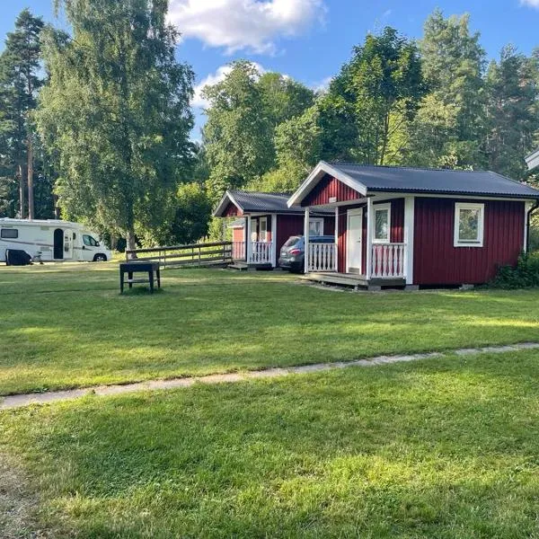 Klämmingsbergsbadets - STUGA ABBORREN, hotel v destinaci Gnesta