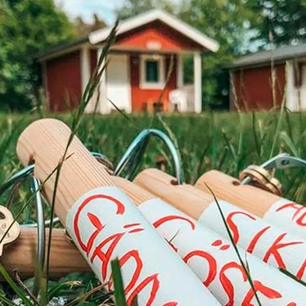 Klämmingsbergsbadets - STUGA GÄDDAN, hotel v destinaci Gnesta