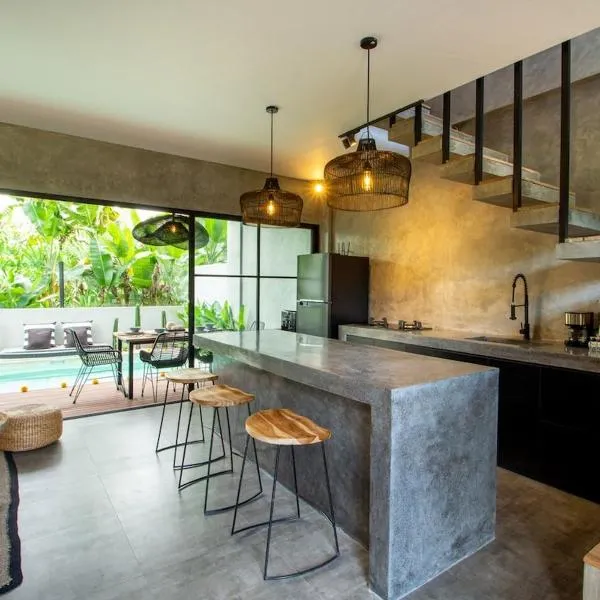 Casaluna Loft III by Summerhouse Bali, hotel a Canggu