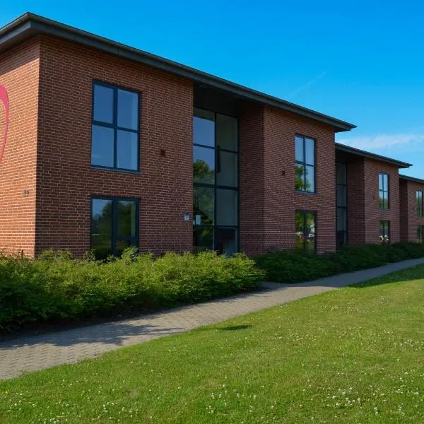 Sport & Academy, hotel in Farsø