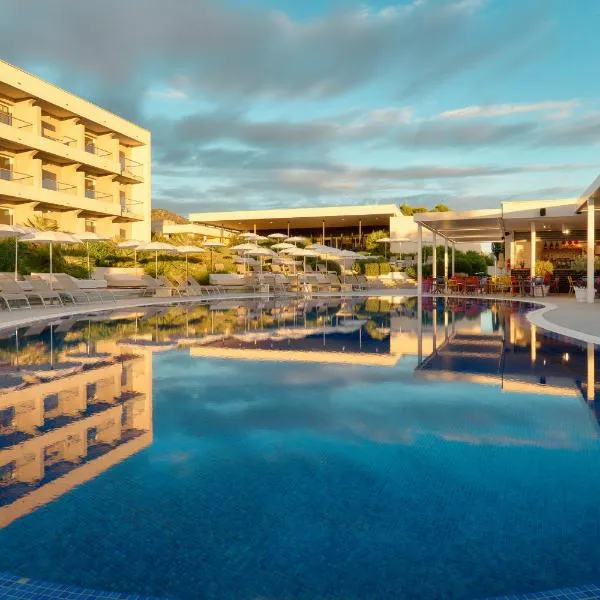 Pharos Hvar Bayhill Hotel，位于赫瓦尔的酒店