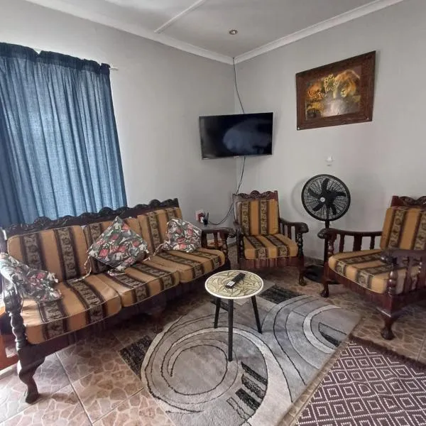 GAV'Z Guesthouse, hotel in Richards Bay