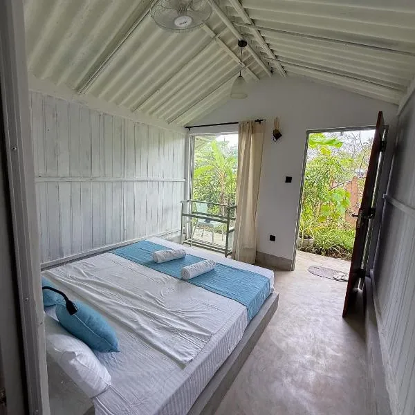 KA Surf Hostel, hotel v destinaci Ahangama