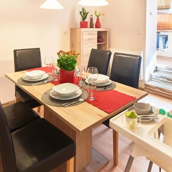 Cozy Apartments with Terrace near Prague Castle, hotel v Praze