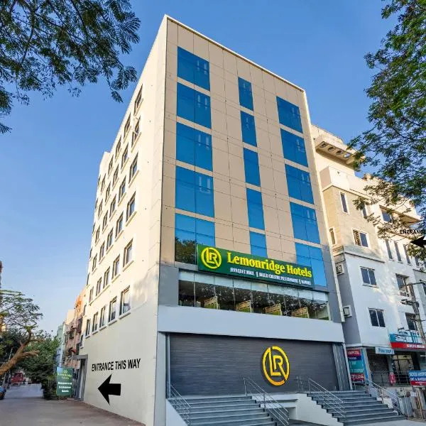 Lemonridge Hotels KPHB, hotel in Hyderabad