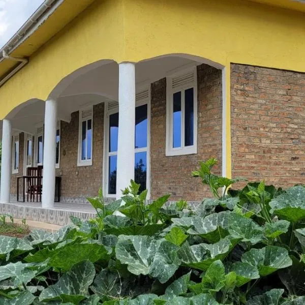 Kamengo Cottages, hotel in Fort Portal