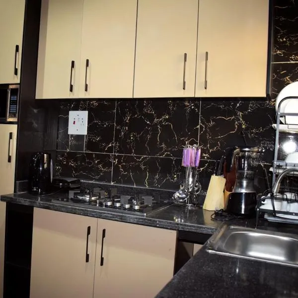 Amangee Luxury Apartments, hotel in Jimeta