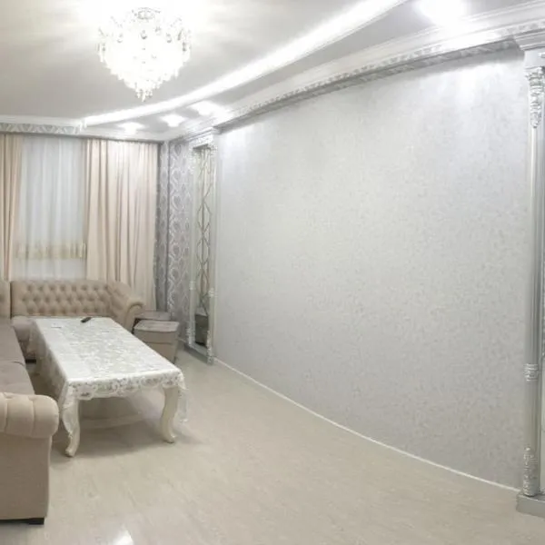 Апартамент с 3 комнатами, hotel a Andijon