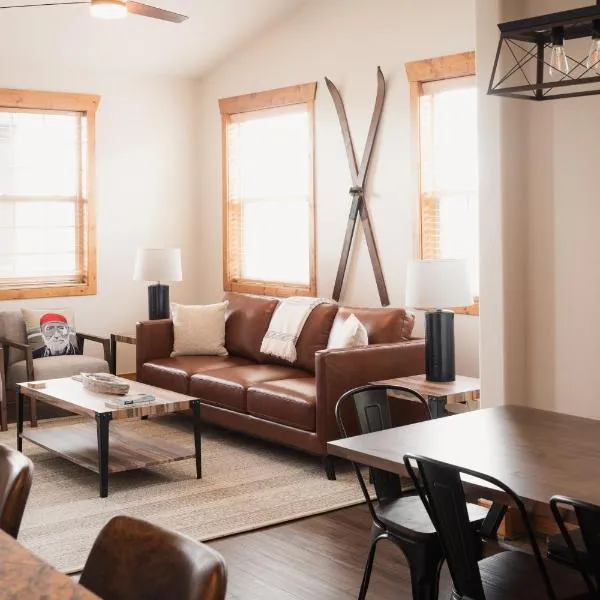 Large & Updated Driggs Condo Close to Town! 40 miles to Grand Teton!, hotel in Driggs