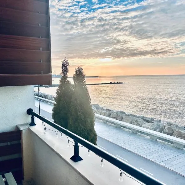 Apartments Sea Sunrise, complex Carpe Diem, FREE PARKING, hotel in Balchik