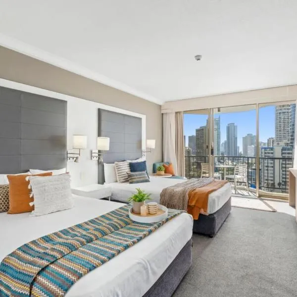 Bright Oceanview Apartment on Level 11, Mantra on View, Surfers Paradise, hotel in Gold Coast