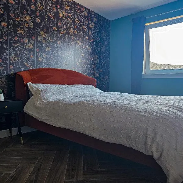 Elegant 2 Bed Flat Perfect for RAH and Airport, hotel v destinaci Abbotsinch