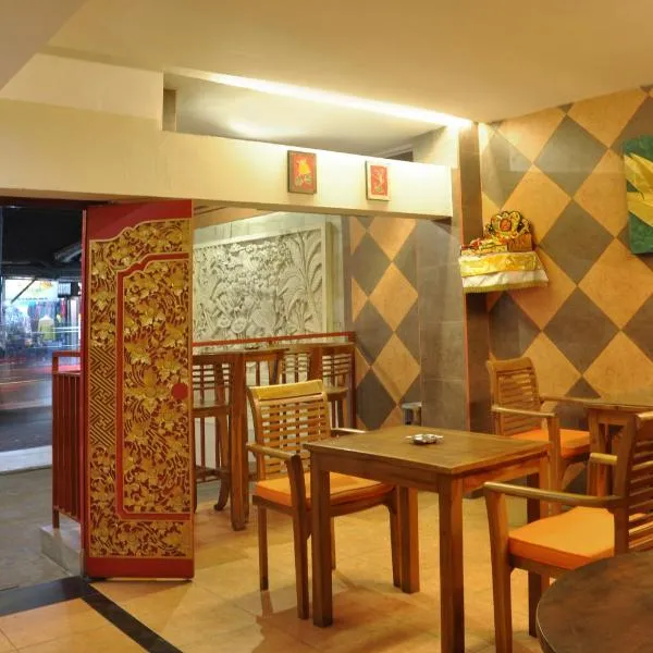 库塔纱丽楼酒店，位于库塔的酒店